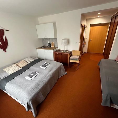 Simply Rooms Slavkov u Brna Exterior photo